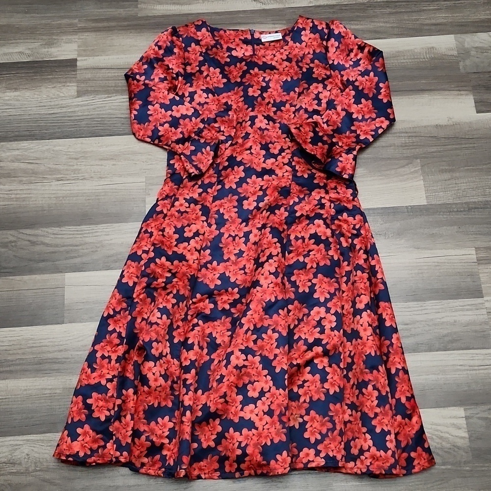 Peppermint Brand Dress size 12/13 yrs  Floral Winter Dress Christmas